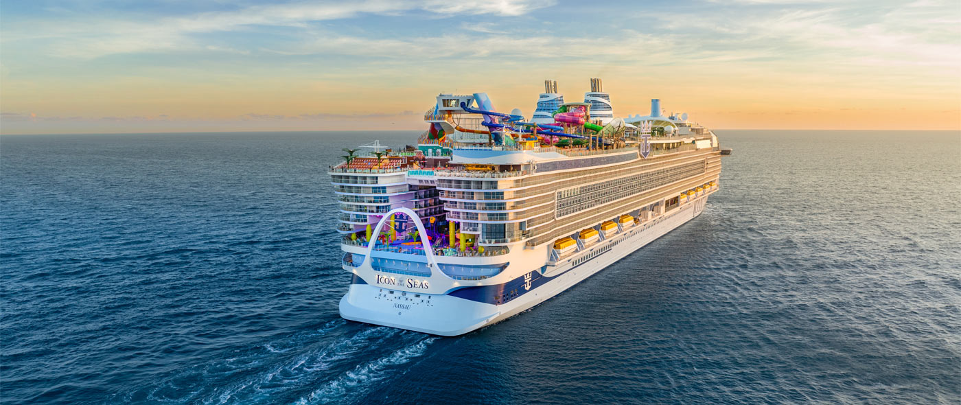 Aft view of Royal Caribbean's Icon of the Seas cruise ship sailing towards the horizon