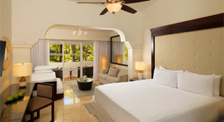 Warm tone room 2 beds suite